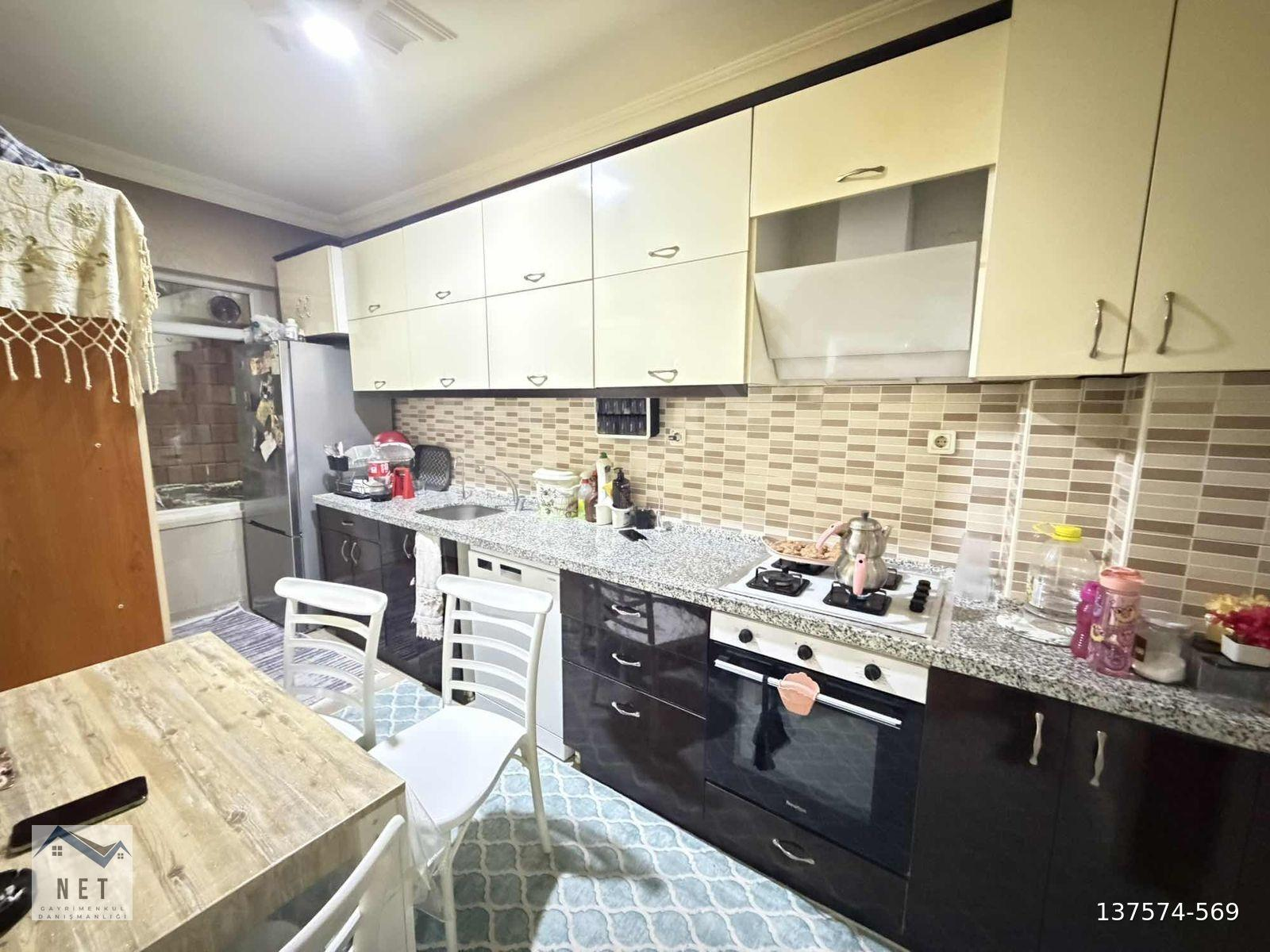 NET GAYRİMENKUL'DEN CUMHURİYET MAH. ARA KAT SATILIK DAİRE