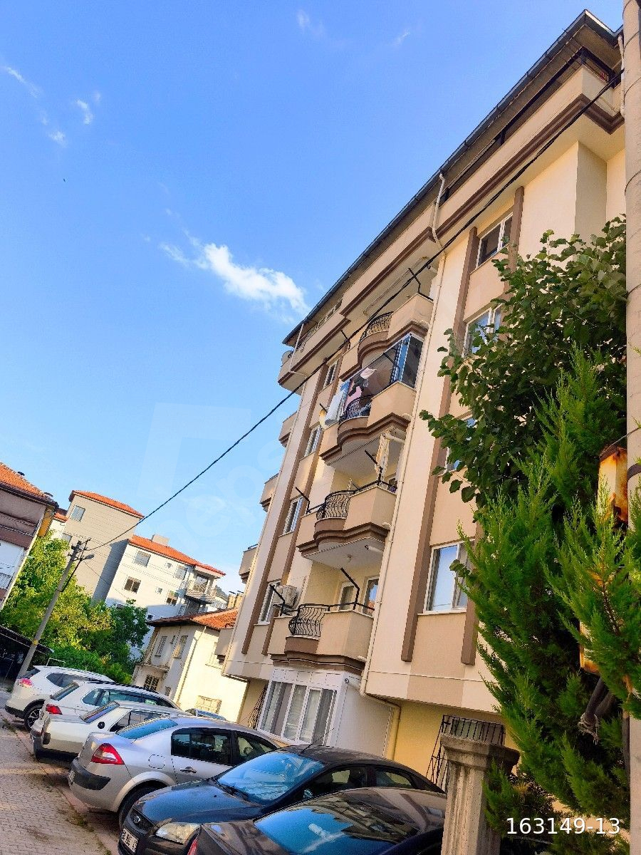 Bucak'ın Kalbinde Şehir Terası! Muhteşem Manzaralı, 130m² Geniş Teraslı Fırsat 2+1