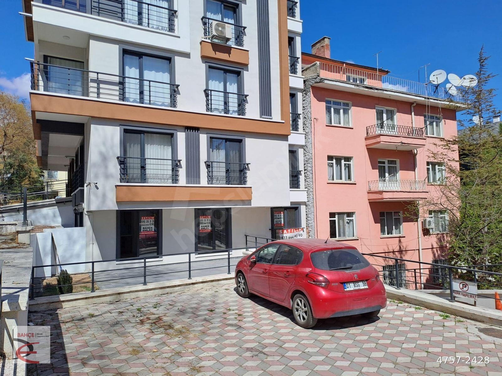 BAHÇE EMLAK,TAN MİLLİ KÜTÜPHANE İLE 7.CADDE YAKINI 2+1 BAHÇE KULLANIMLI DAİRE 7,400,000 tl