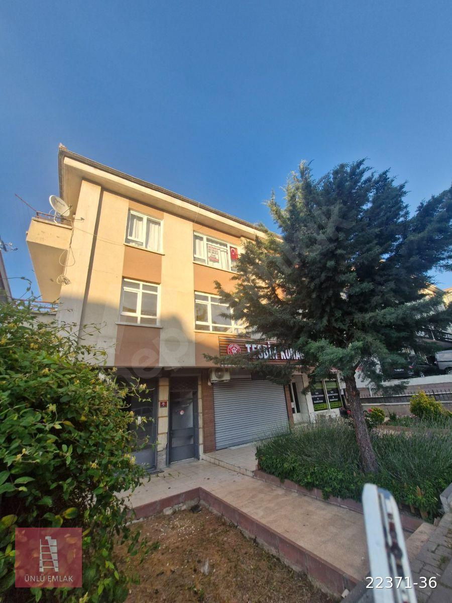 ÜNLÜ EMLAK ' Balgat Merkez 3 + 1 Kiralık, kombili, bakımlı üst kat doğu cephe daire