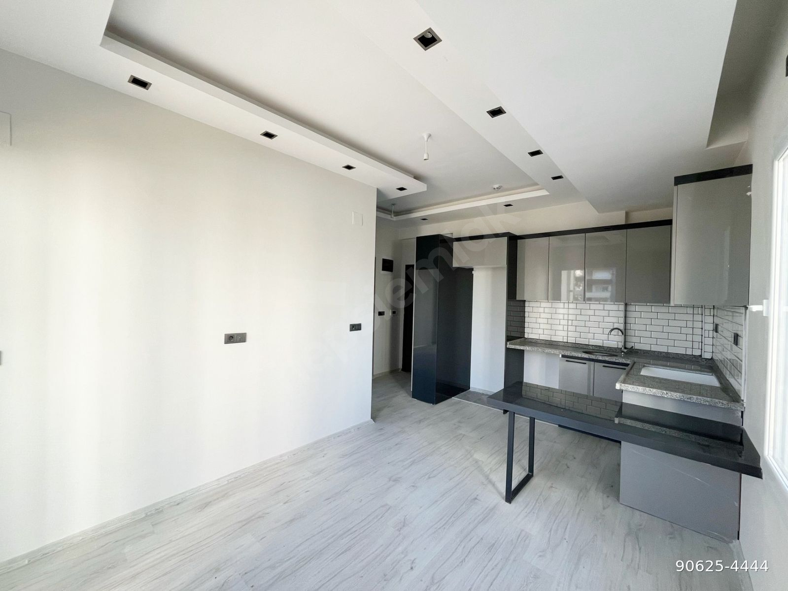 ░_*ARCITY*_░DEN TÖMÜK'TE 1+1 *45 M² SİTE İÇİ SIFIR *AYLIK ÖDEME*