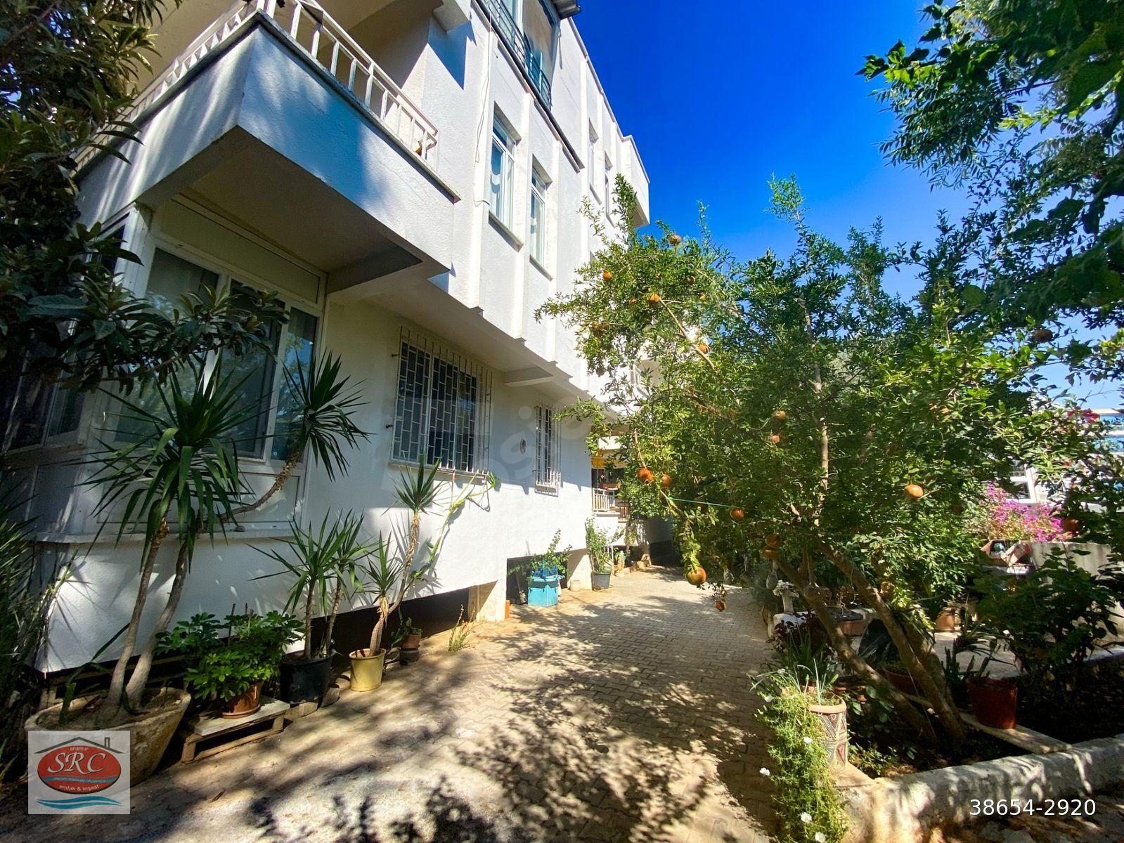 Mersin Anamur Sahilde Satılık Tripleks Daire