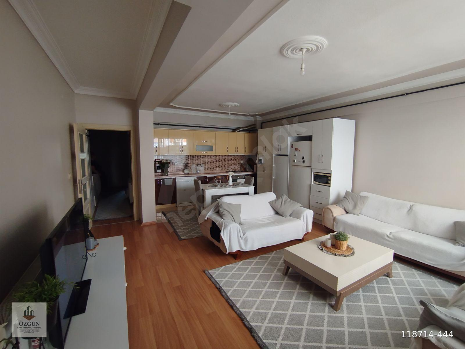 ÖZGÜNDEN MERKEZ STADYUMA YAKIN YÜKSEK GİRİŞ 3+1 DAİRE