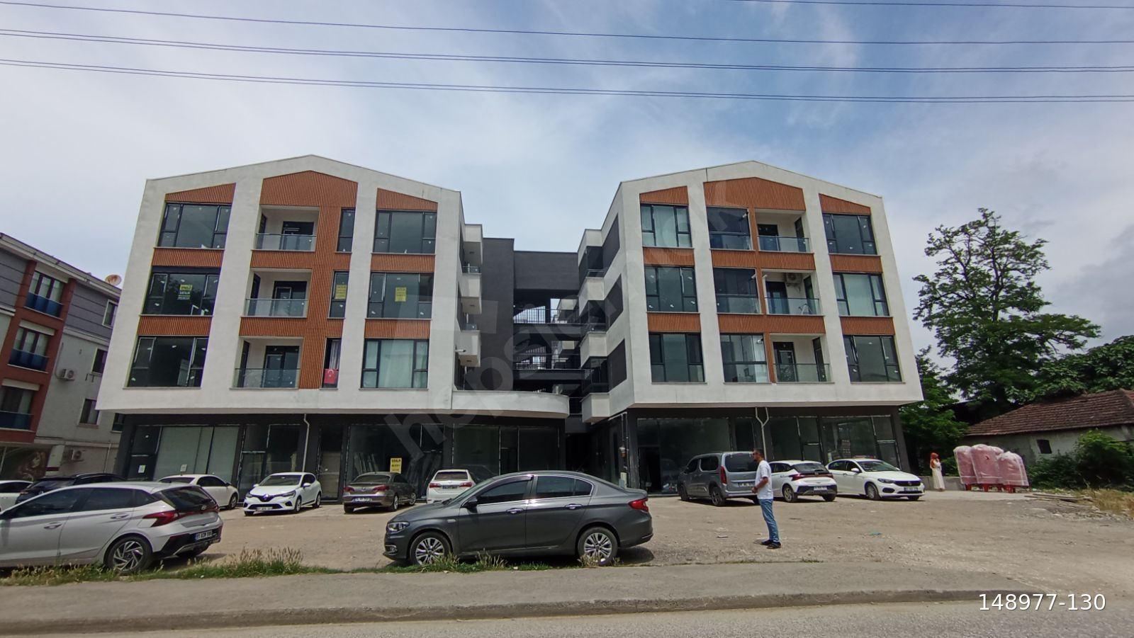 BURHANİYE MAHALLESİNDE GÜZEL 3+1 DAİRE MİZ