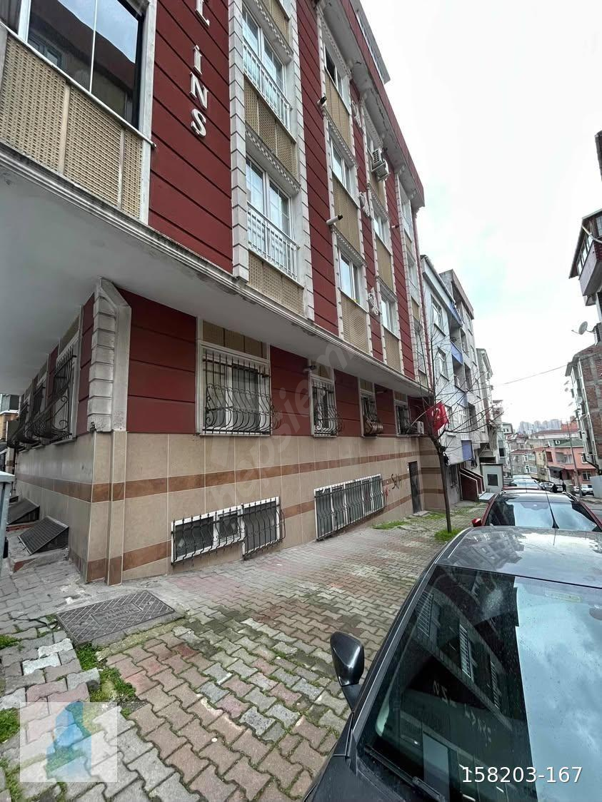 BAĞCILAR SANCAKTEPE DE SATILIK 2+1 YÜKSEK GİRİŞ DAİRE, 10 YILLIK