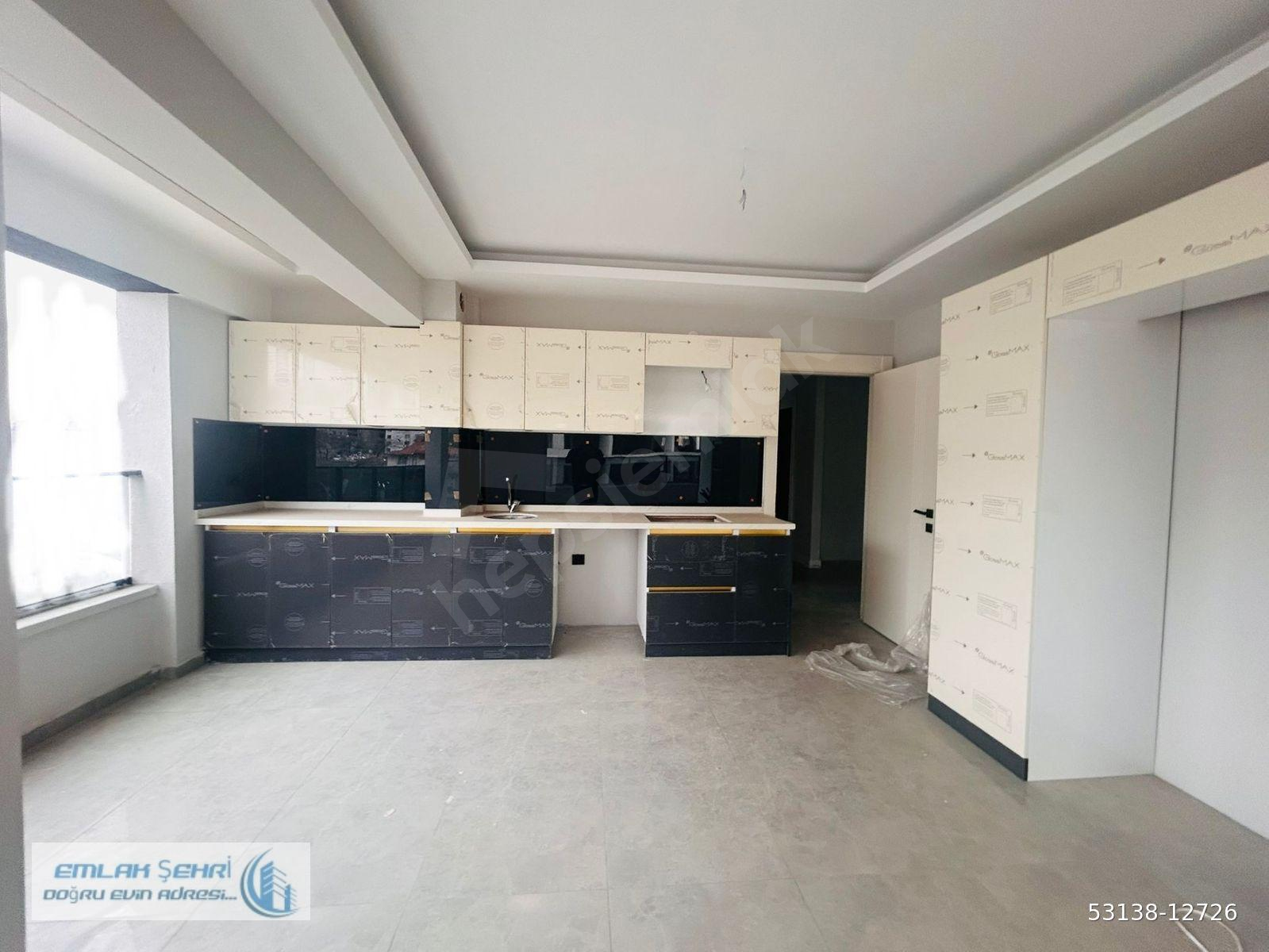 EMLAK ŞEHRİNDEN EGE DE VADİ MANZARALI DAİRE