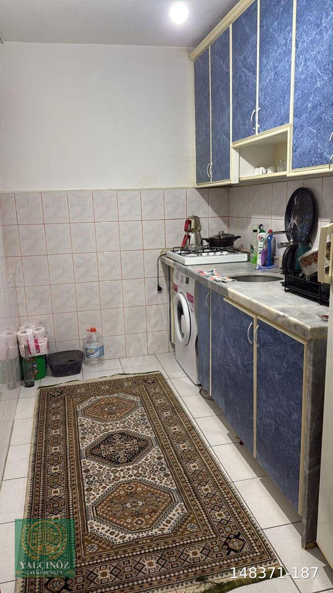 BOZYAZI ÇARŞI MERKEZDE CADDE CEPHELİ EŞYALI 1+1 SATILIK DAİRE