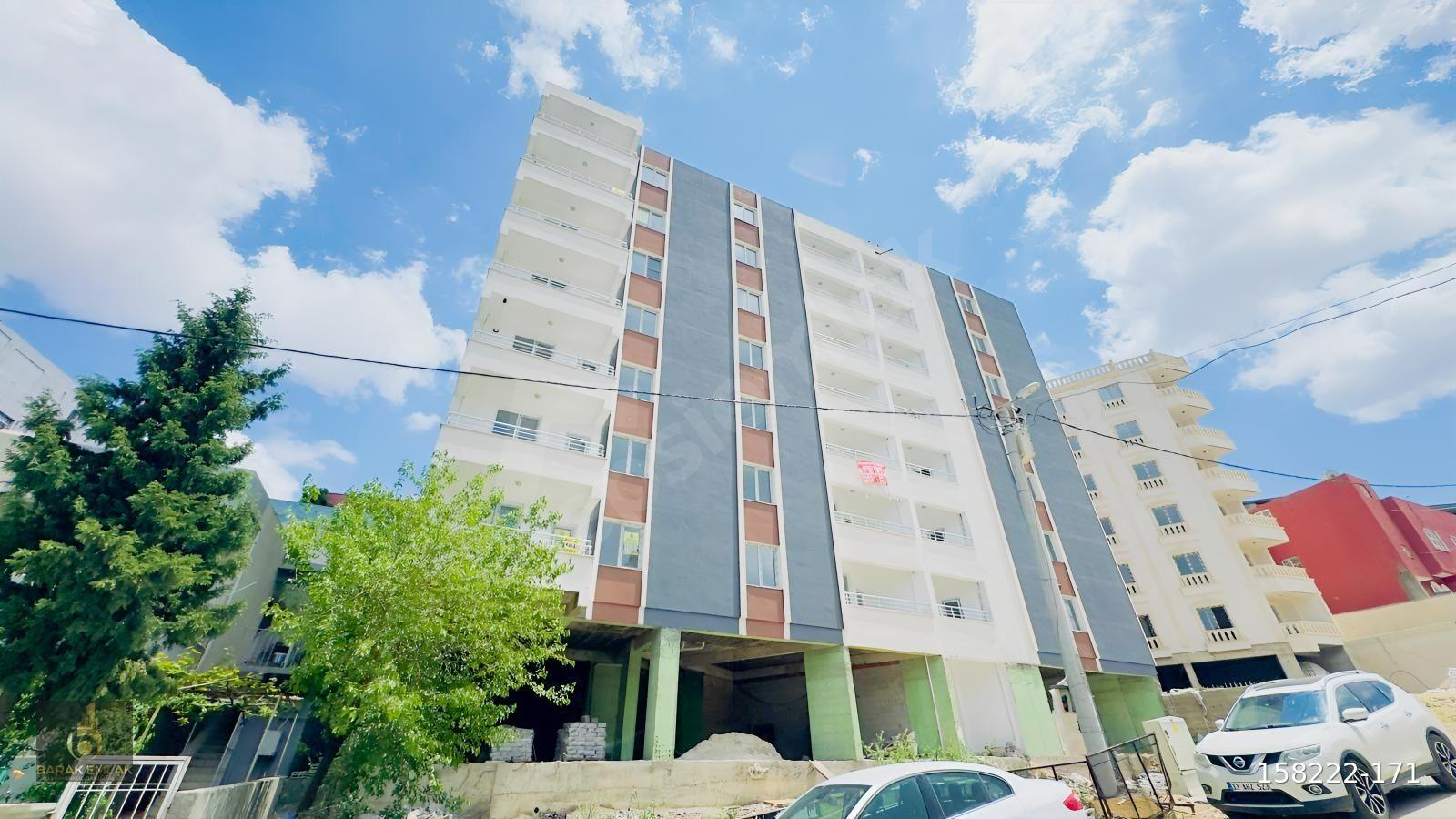 BARAK EMLAK'TAN RAVZA CADDESİNDE KİRALIK VE SATILIK 1+1 DAİRELER