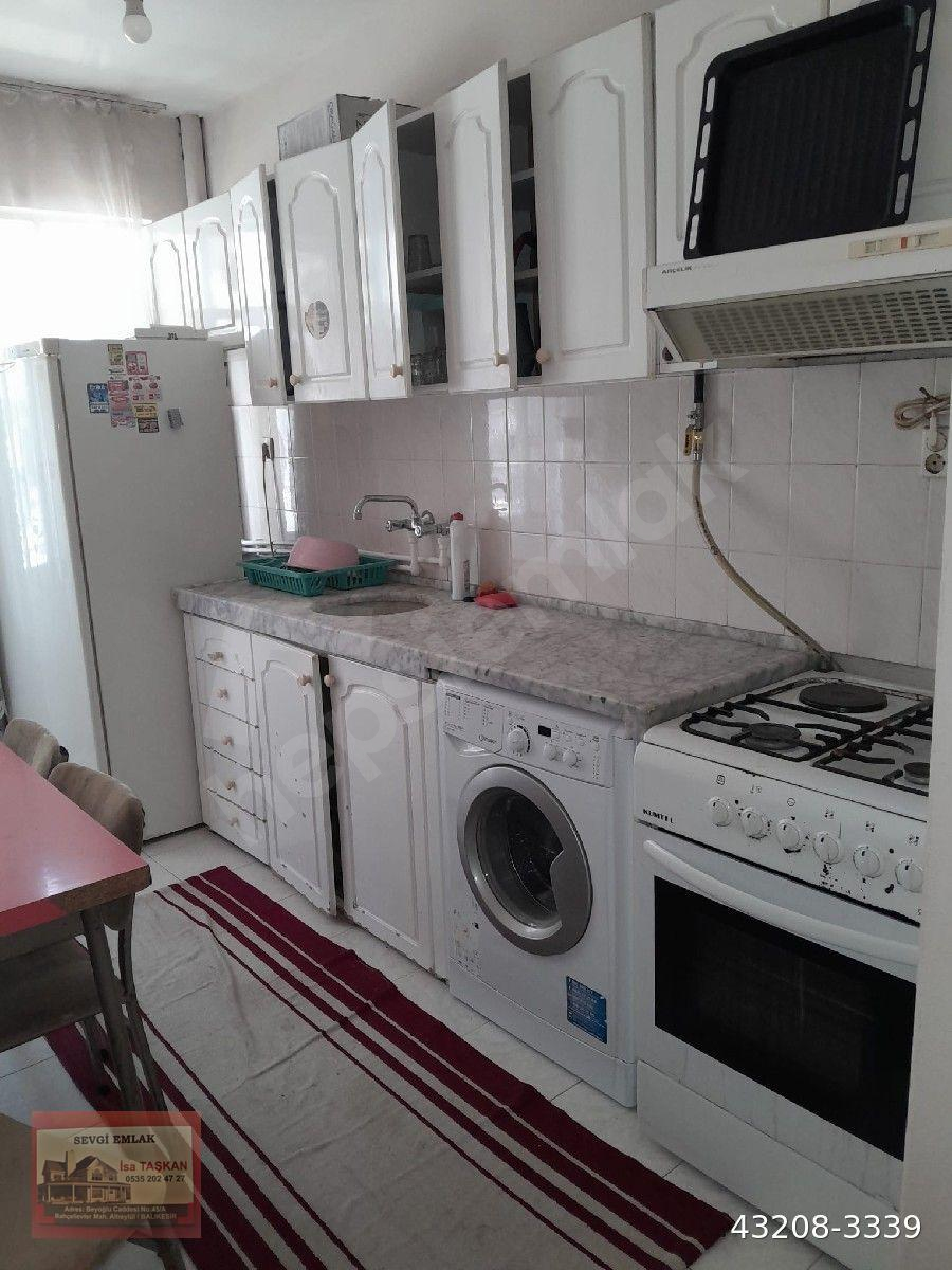 BALIKESİR BAHÇELİ EVLER'DE 3+1 135M2 EŞYALI KİRALIK DAİRE