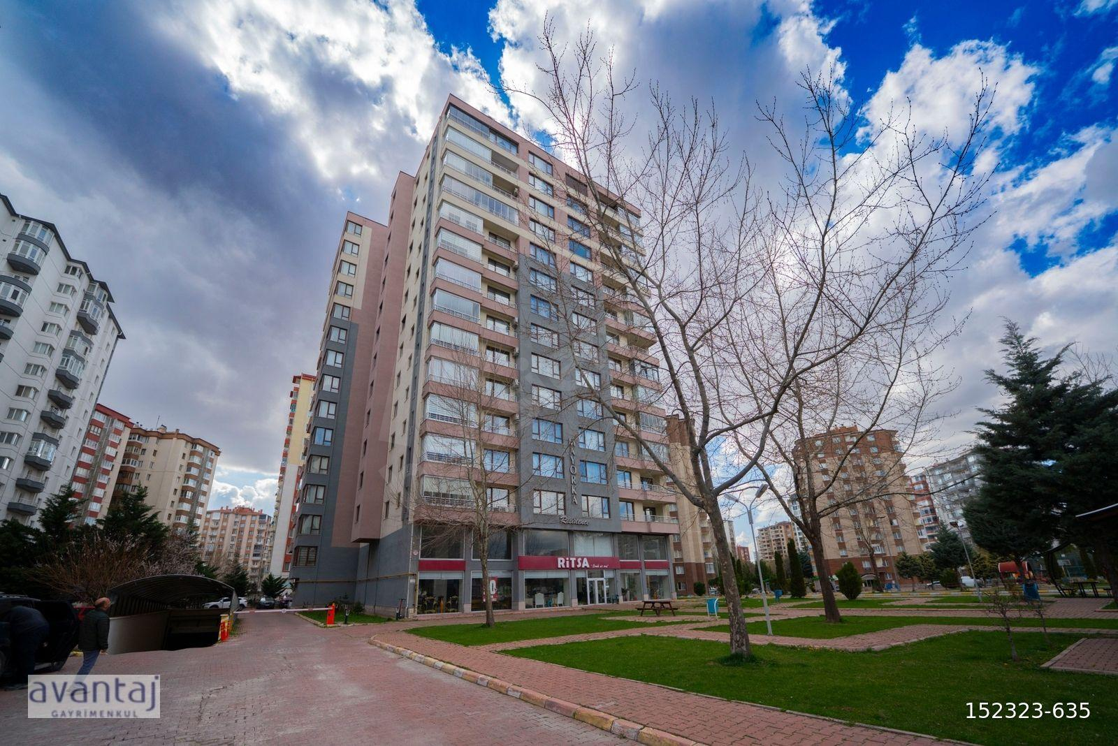 ERCİYESEVLER MAH. MAYORKA REZİDANS'DA SATILIK 4+1 LÜKS DAİRE