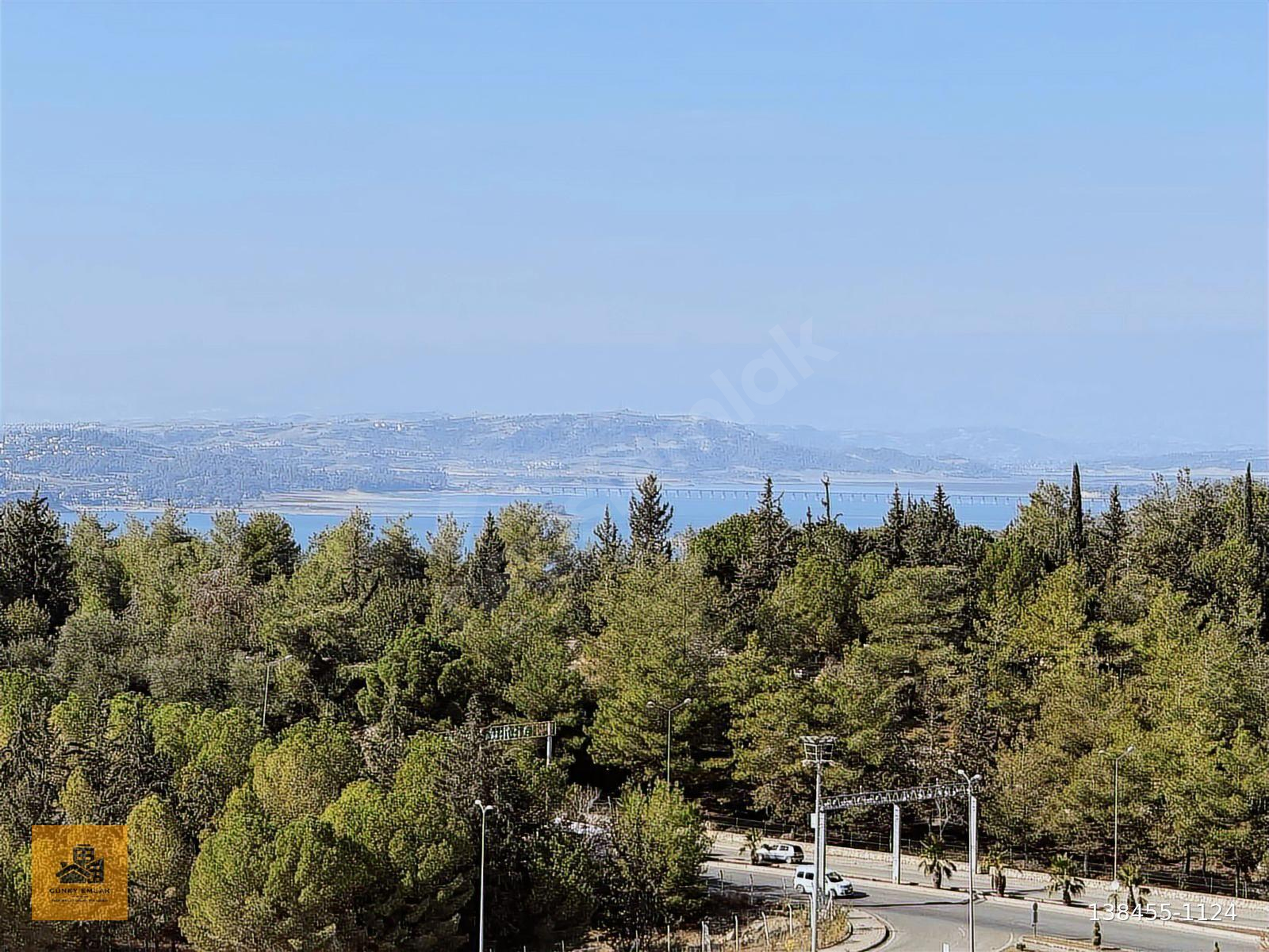 GÜNEY'DEN STADYUM KARŞISI - GÖL MANZARALI - EŞYALI 1+1 DAİRE