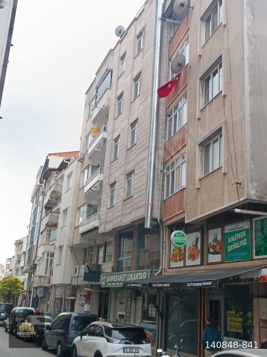 Çarşı Merkezde Satılık 2+1 Balkonlu, Asansörlü, Ara Kat Daire