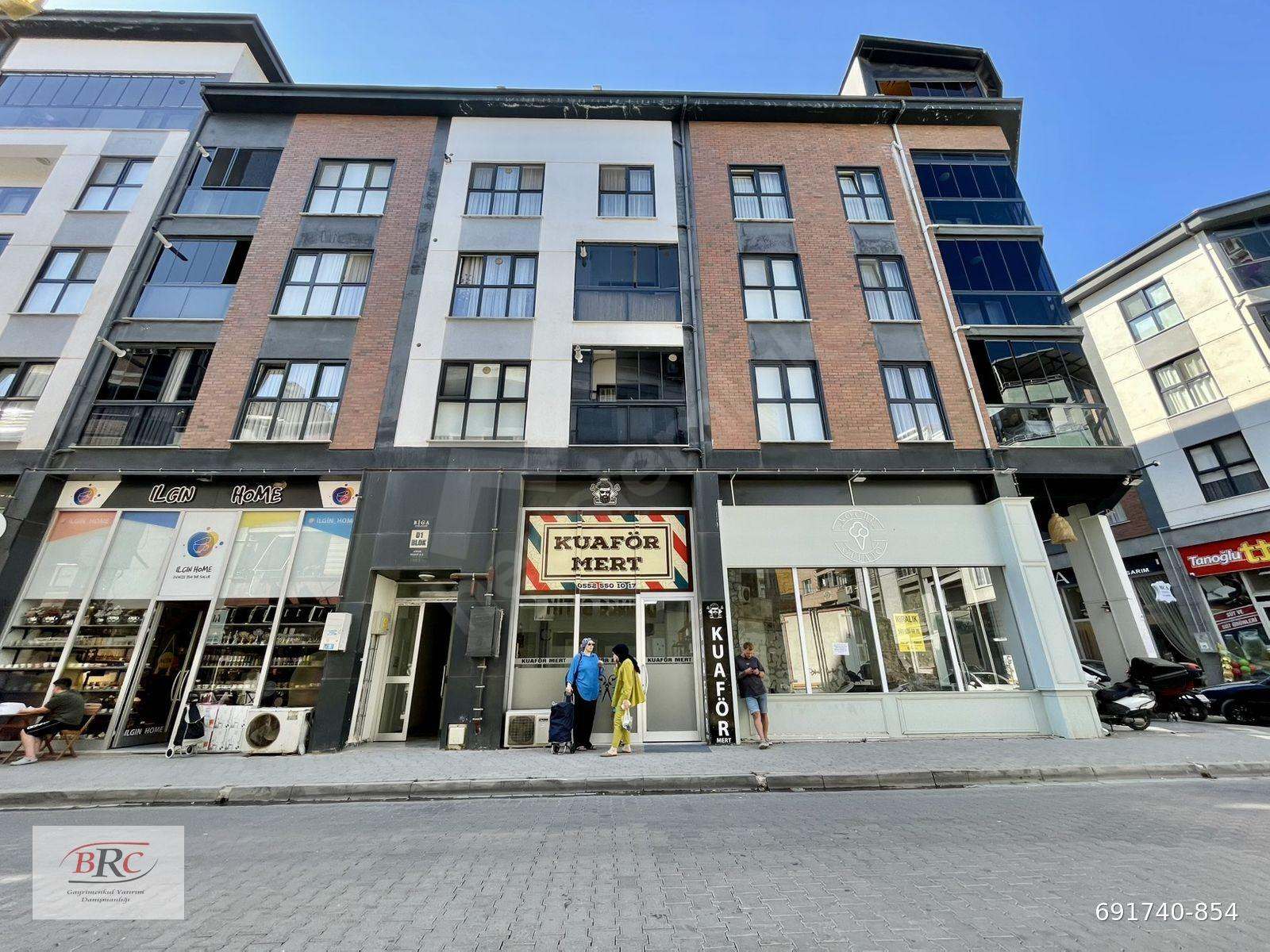 Çanakkale Biga Sakarya Mah. Çarşı İçinde Satılık 1+1 Daire