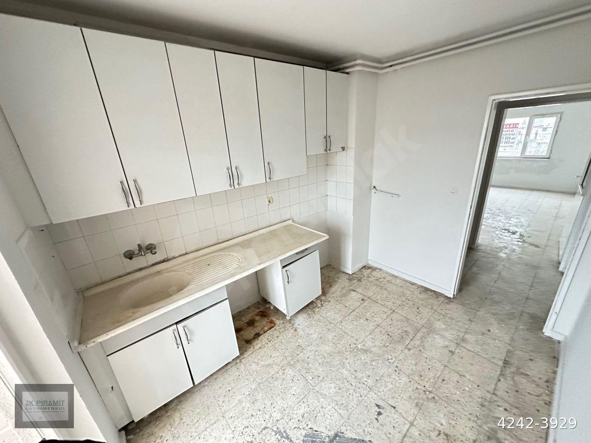 YÜREĞİR AFET EVLERİNDE ASANSÖRSÜZ !!! KİRALIK 2+1 80 m2 TEMİZ FERAH DAİRE !!!