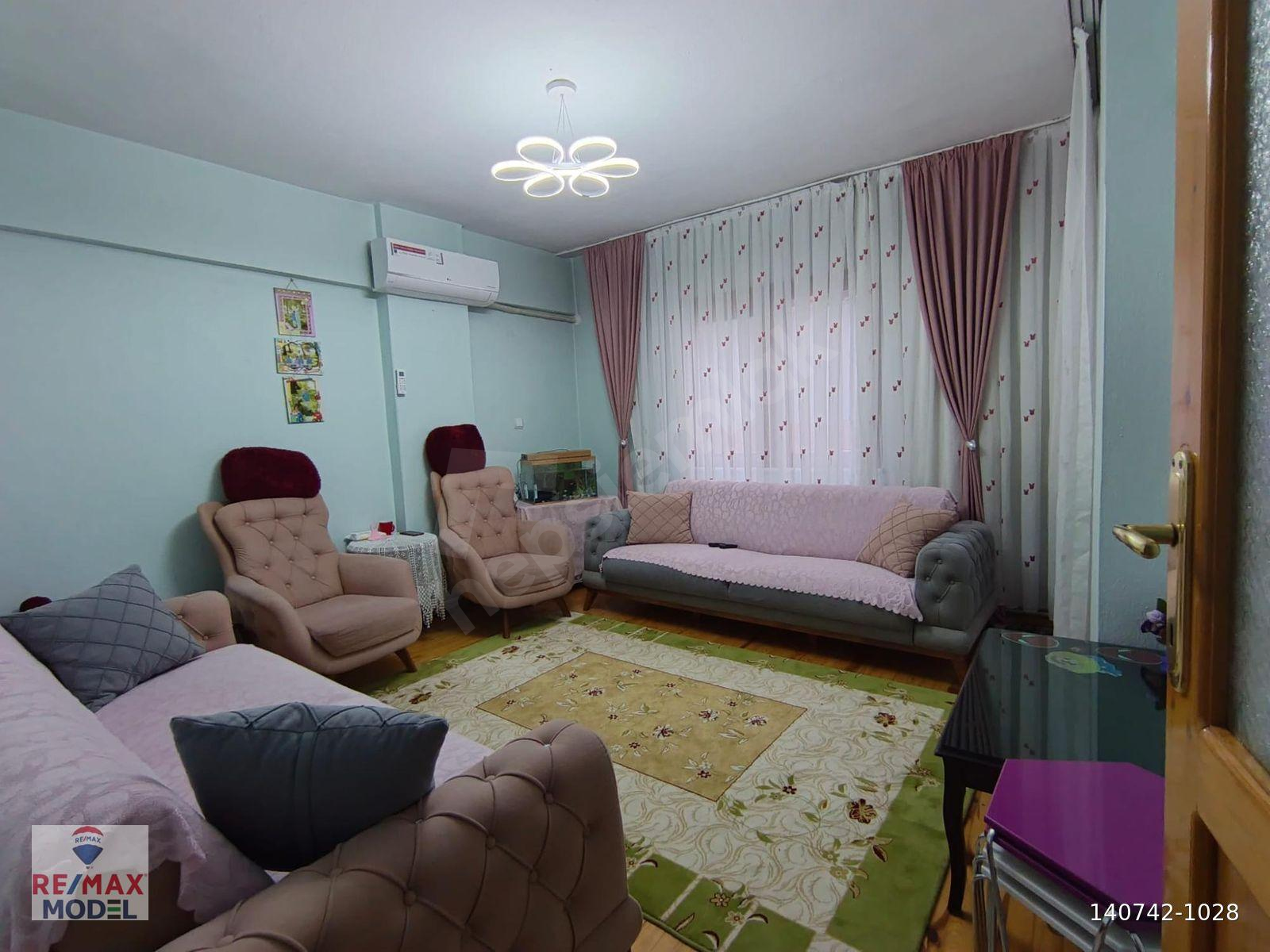 REMAX MODEL DEN TOPRAKLIK MAHALLESİNDE GENİŞ 2+1 SATILIK DAİRE