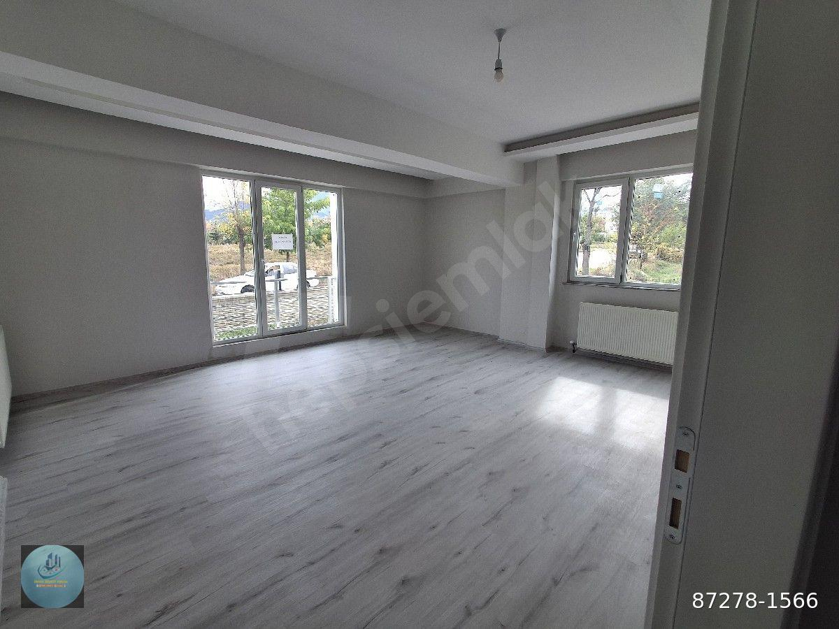 Isparta Merkez Muzaffer türkeş'te kiralık 4+1 daire