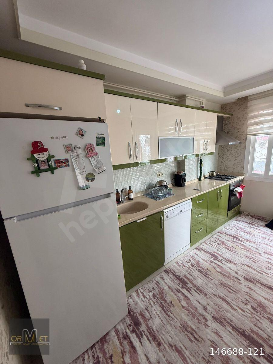 HUZUR EVLERİ MAH 80.YIL BLV YAKIN 13 YAŞINDA 3+1 DAİRE