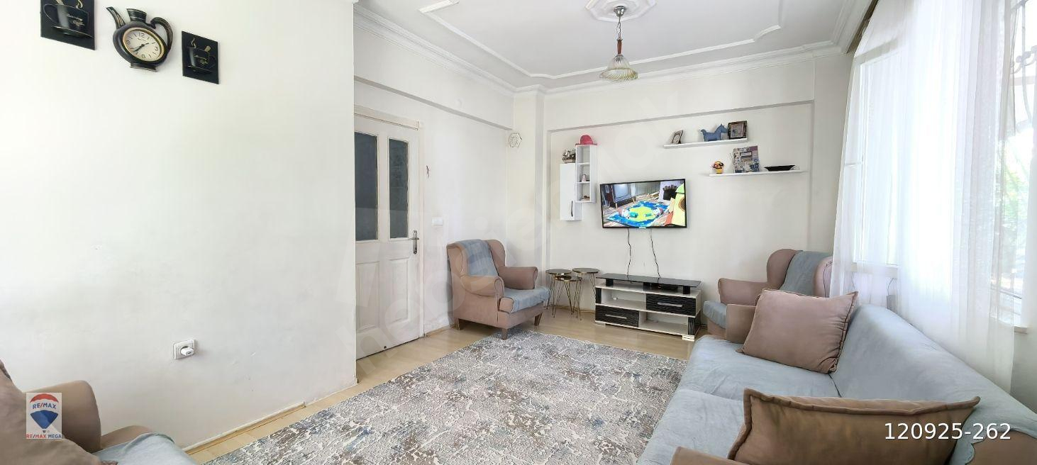 DUTLUBAHÇE SATILIK 2+1 GIRIŞ KAT DAIRE