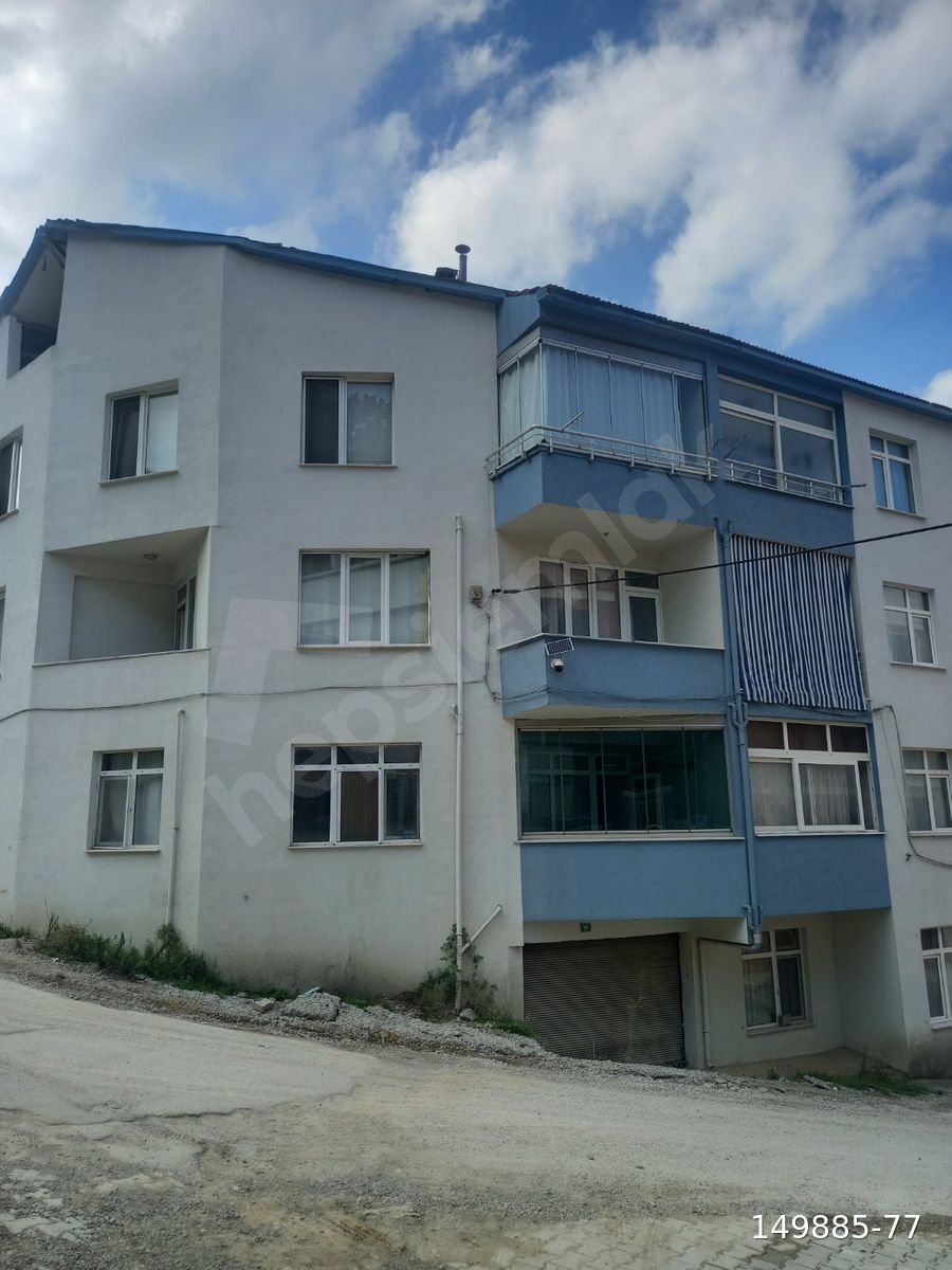 BAYRAK EMLAKTAN SATILIK DAİRE