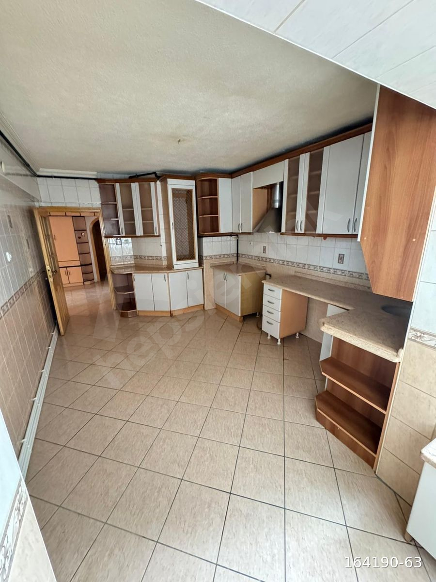 RİSE OFFICIAL GÜVENCESİ İLE 3+1 180M2 SATILIK DAİRE !!!!