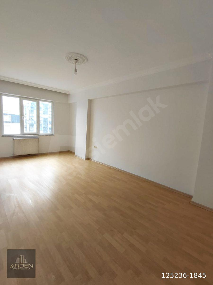 Akkentte tramvaya sıfır site içi kiralık 2+1 daire