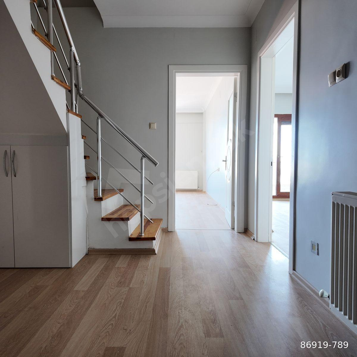 REŞATBEY CADDE ÜZERİ BAKIMLI ASANSÖRLÜ 210 M2 4+1 DUBLEKS DAİRE