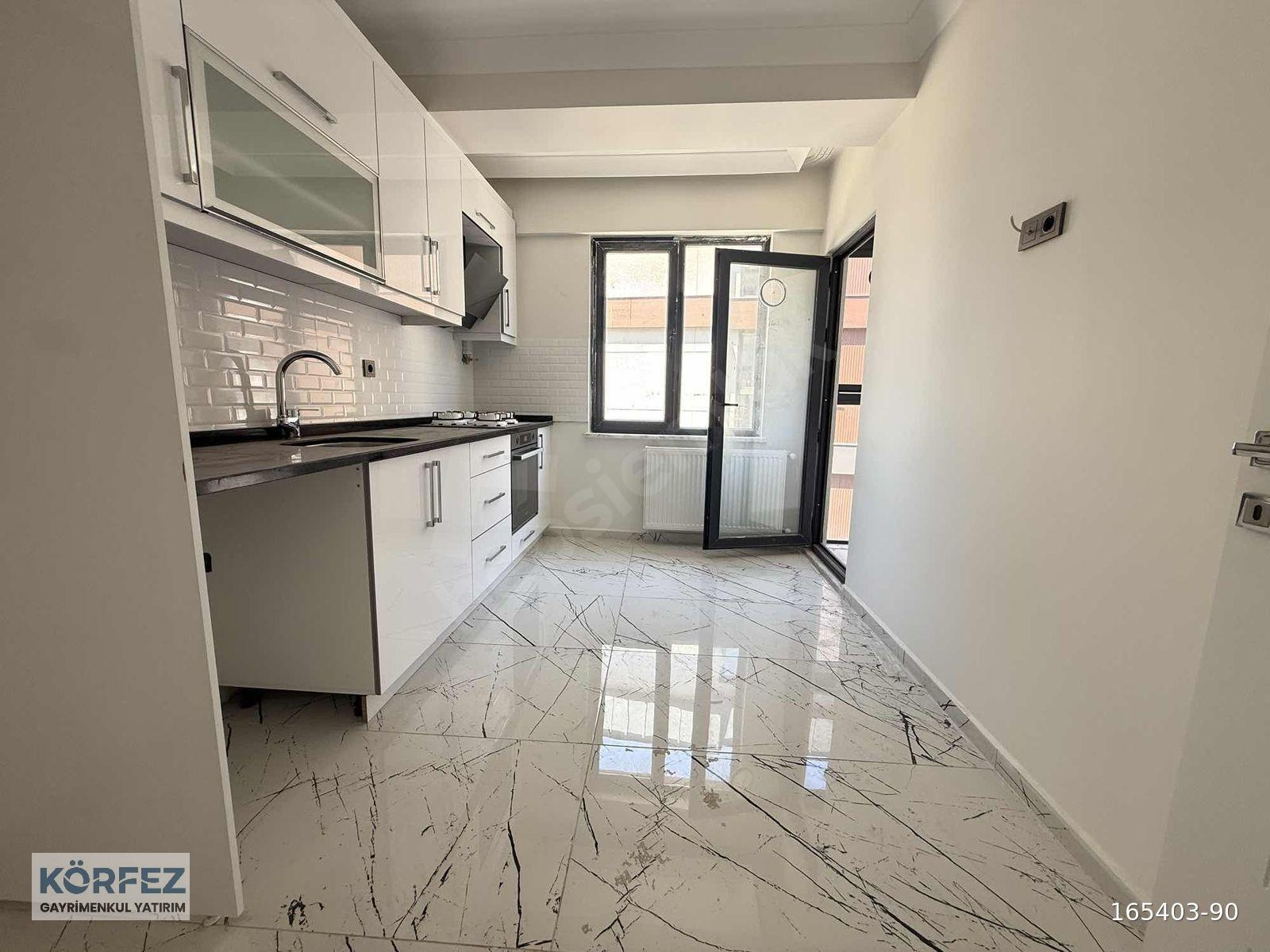 ~~KÖRFEZ'DEN~~3.KAT ÇİFT CEPHE ÇİFT BALKON ULTRALÜKS SATILIK