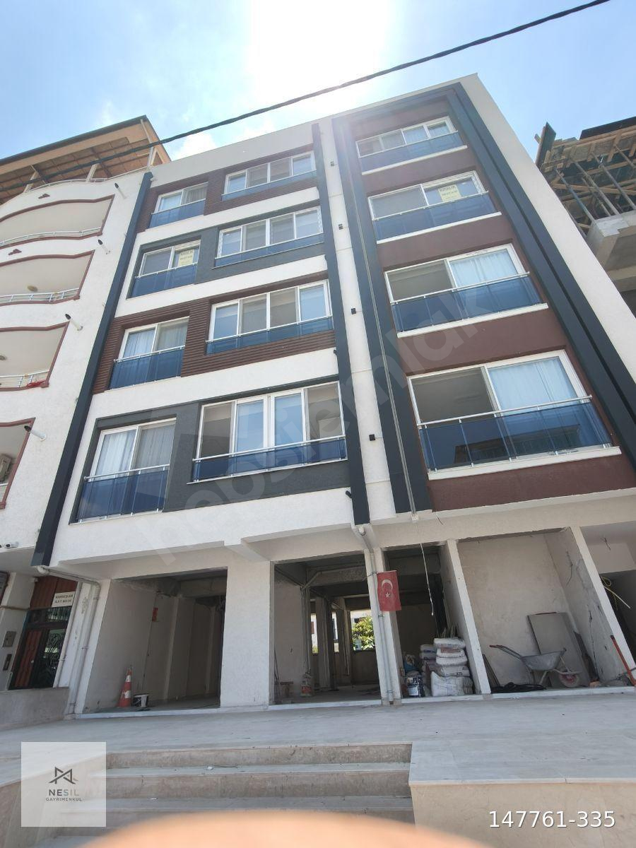 Hastane Yanı AVM Adliye Civarı Sıfır Lüks 1+1 Arakat Aile Binası
