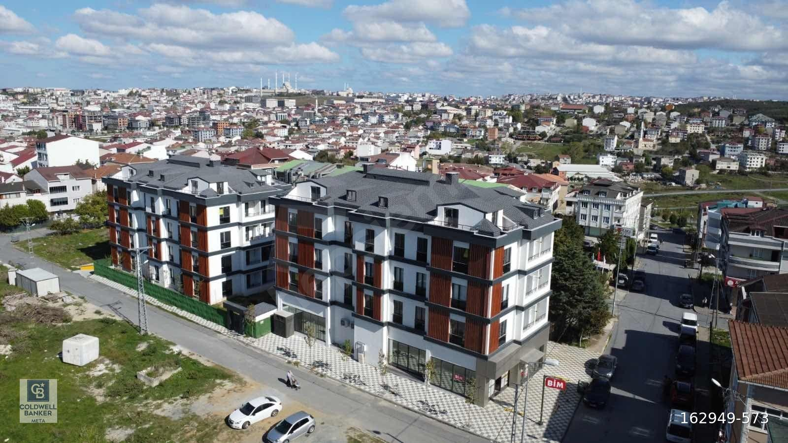 HARAÇCI GÖÇMENKENT NEARPORT 2'DE SATILIK 4+2 ÇATI DUBLEKS DAİRE