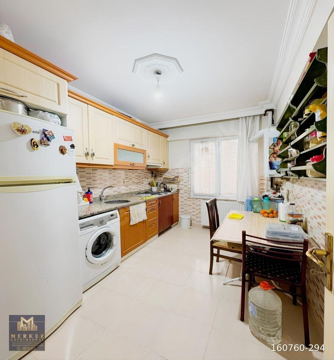 MERKEZ GAYRİMENKUL'DEN CİHANGİR KAYMAKAMLIĞA YAKIN 3+1 DAİRE