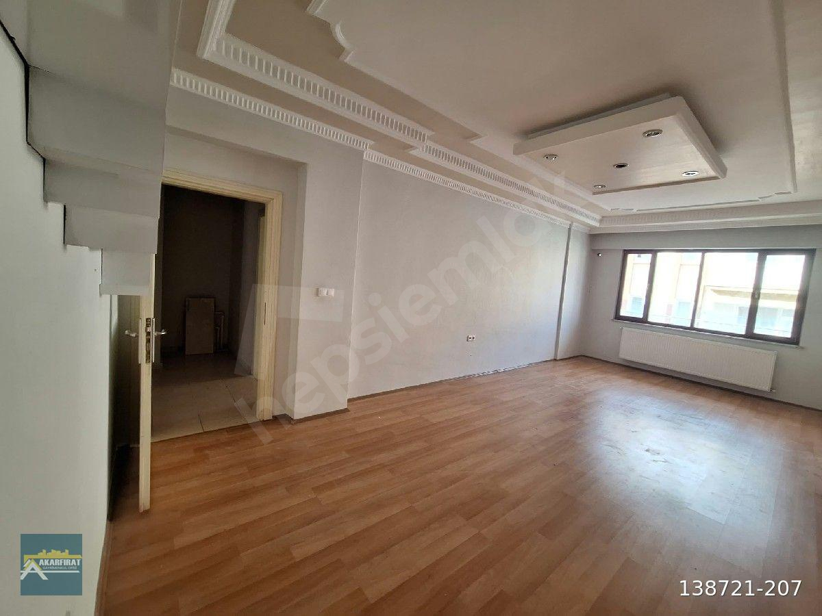 Fuzuli Caddesi Yakını "Komiyonsuz" Doğalgazlı Büyük 3+1 Kiralık Daire !