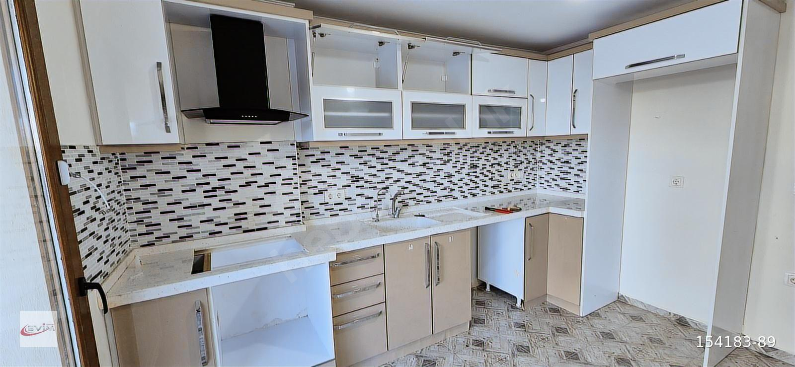KUŞADASI DAVUTLARDA KAPALI MUTFAKLI OTOPARKLI 2+1 KİRALIK DAİRE
