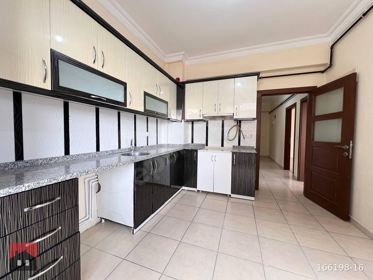 SERT GAYRİMENKUL'DEN MERKEZDE KİRALIK 3+1 ODALI GENİŞ ARAKAT DAİRE