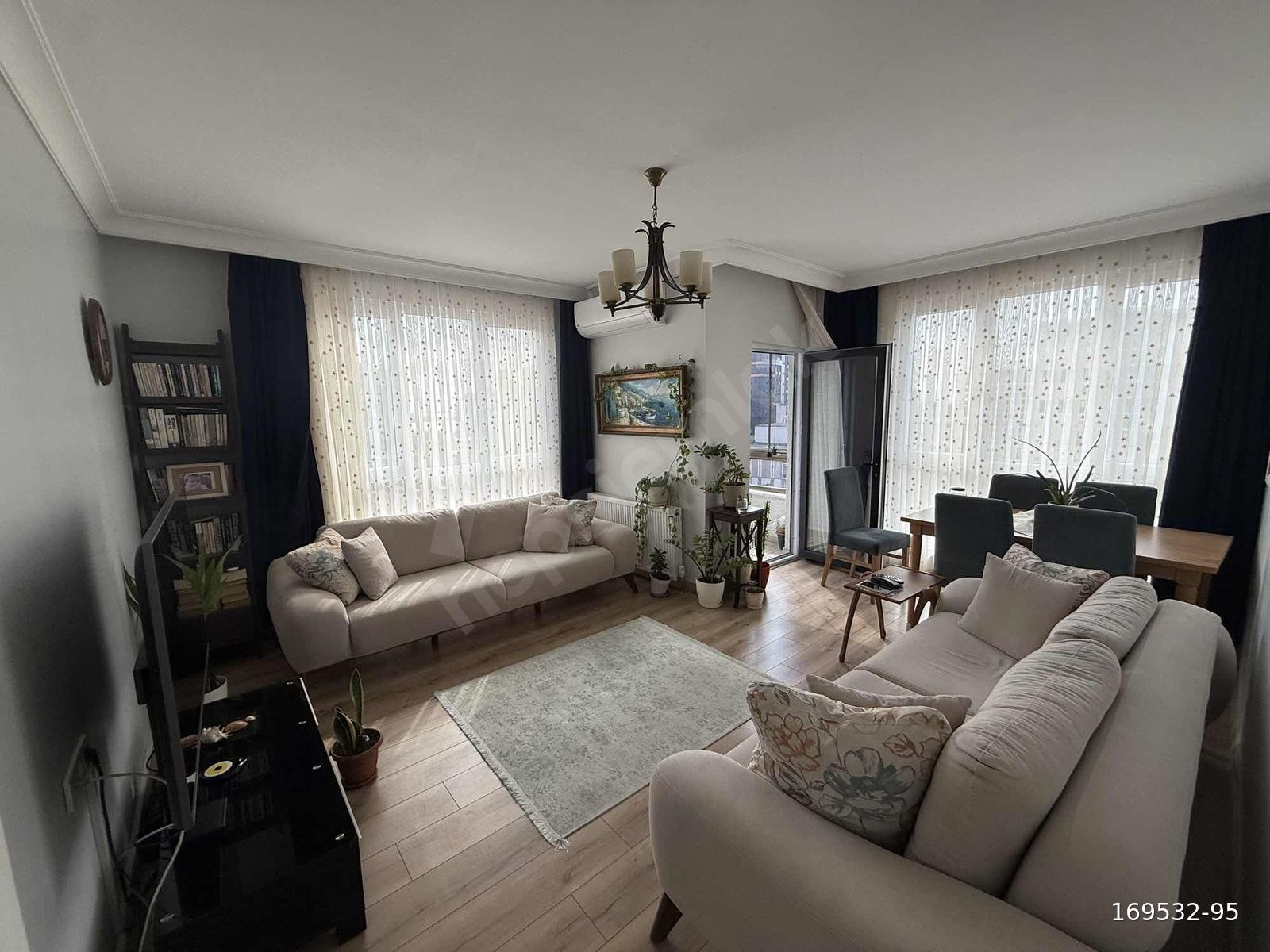 KÜÇÜKÇEKMECE CUMHURİYET MH SATILIK OTOPARKLI MANZARALI 3+1 DAİRE
