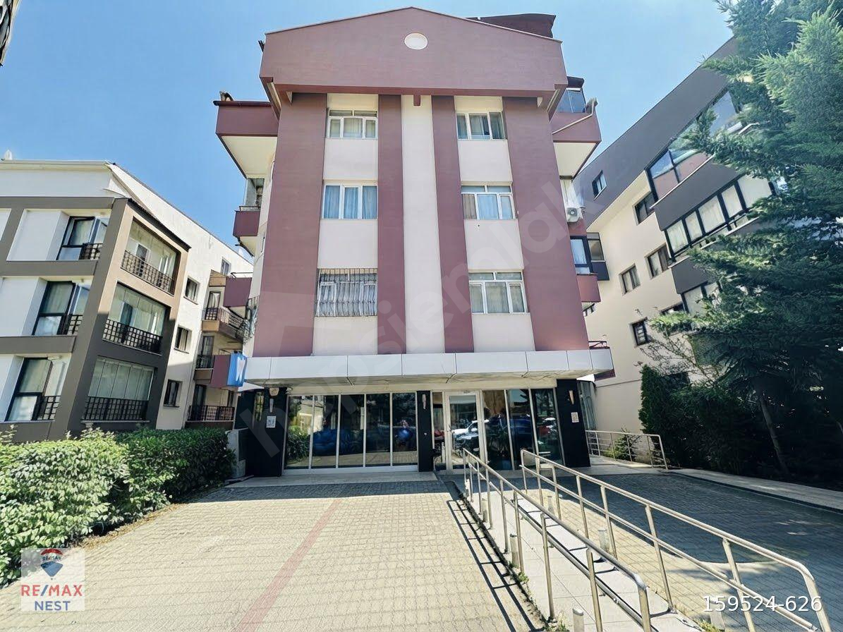 YILDIZ İLKBAHAR MAHALLESİ ASANSÖRLÜ KAPALI GARAJLI MOBİLYALI 4+1