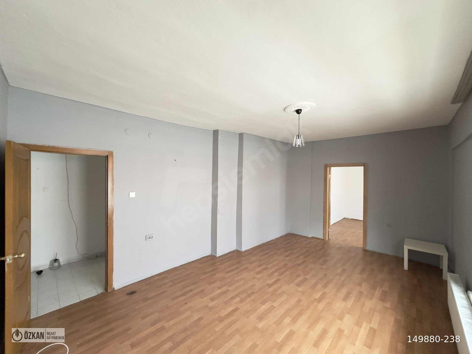 AŞKALE SK. KATTA KOMBİLİ BALKONLU 2+1 SATILIK DAİRE