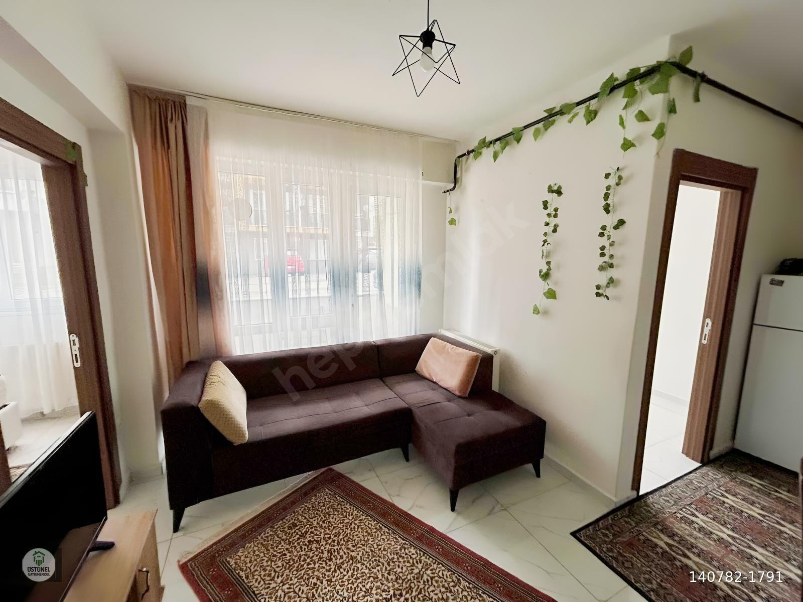 ÜSTÜNEL'DEN GÖRÜKLE'DE TEMİZ EŞYALI 2+1 KİRALIK DAİRE