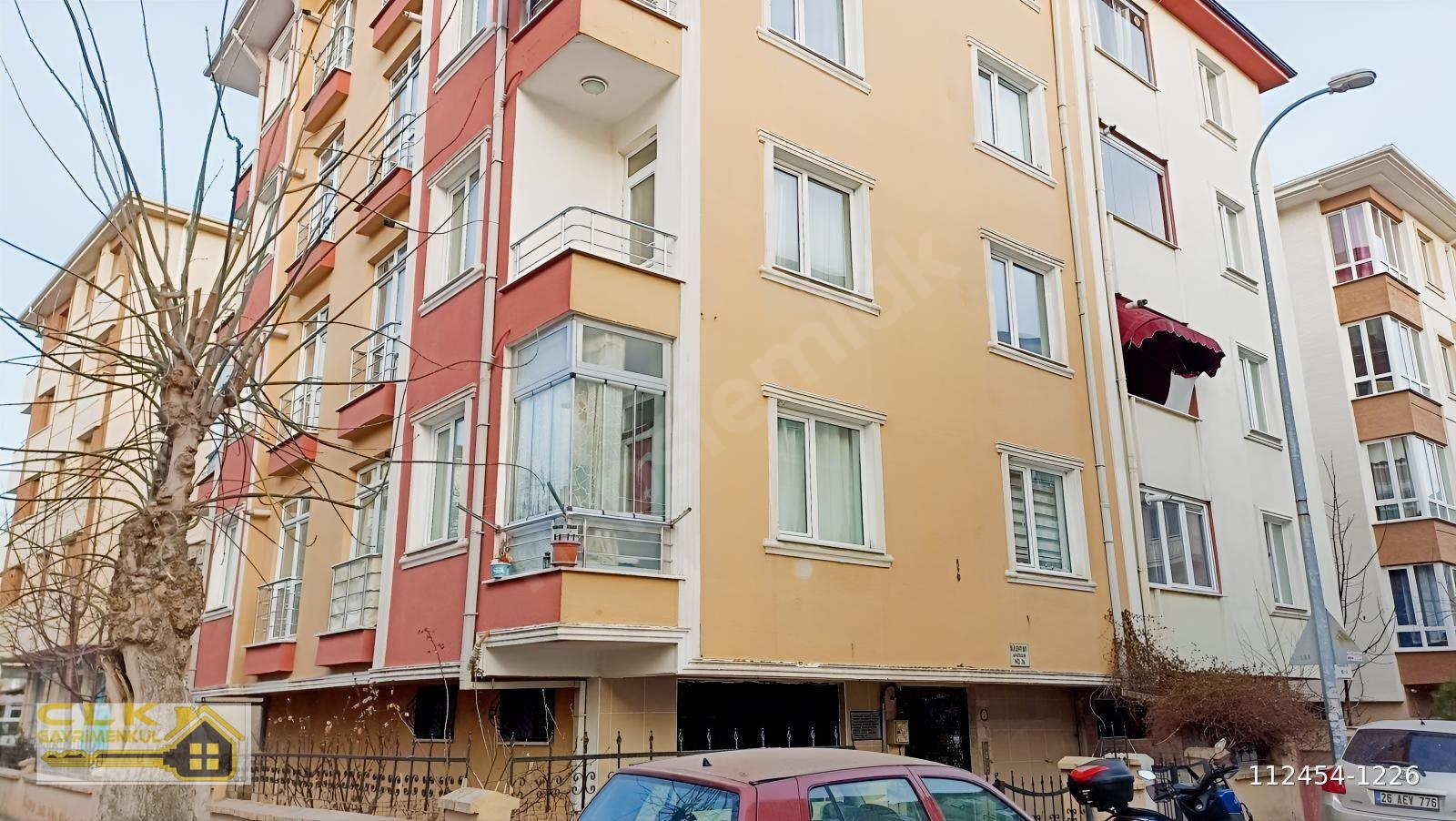 CLK GM'DEN BAHÇELİEVLER DE KİRALIK ARA KAT 2+0 DAİRE