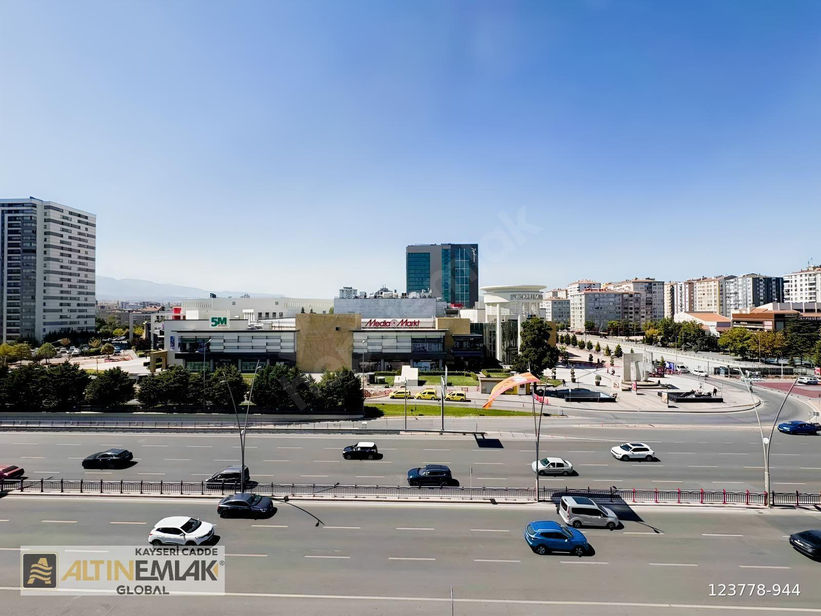 ALTIN CADDE/M K P BULVARI KİRALIK DAİRE