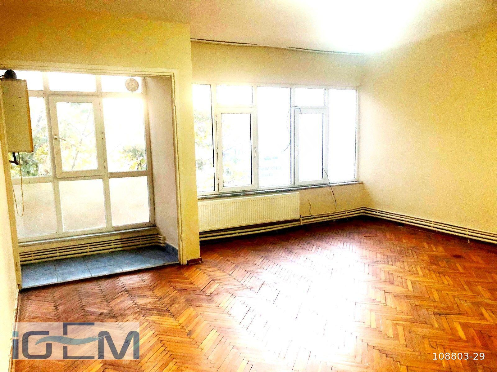 ÇORLU MERKEZ OMURTAK CADDESİ ÜZERİNDE 2+1 KİRALIK DAİRE