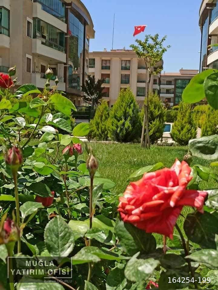 MUĞLA MENTEŞE YAŞAMPARK EVLERİNDE SATILIK LÜX DAiRE