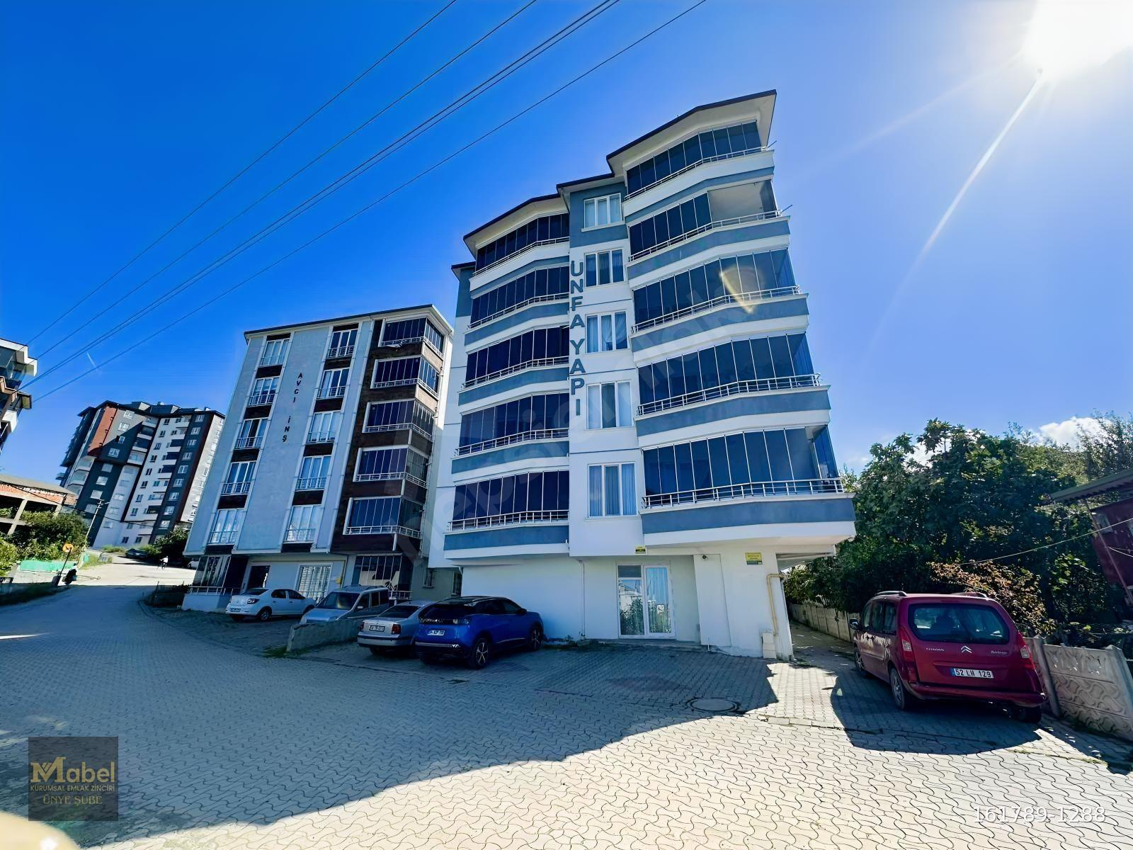 MABELDEN ÜNYENİN ÇARŞI MERKEZDE EŞYALI KİRALIK DAİRESİ
