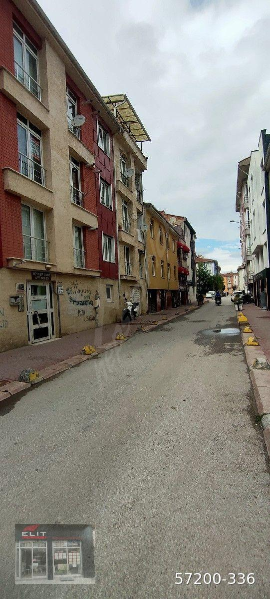 Elitden satılık 1+1 hol mutfak arakat,ön cephe, Bağlarda