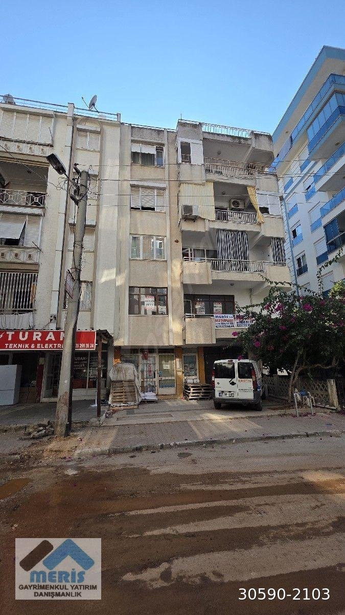 VARLIK MAHALLESİNDE SATILIK GENİŞ HER KAT TEK DAİRE