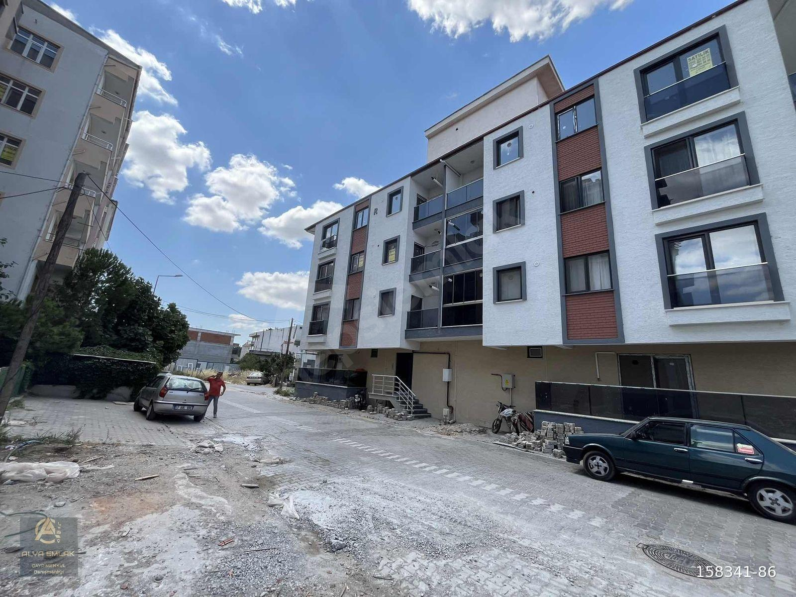 EZİNE MERKEZ'DE SATILIK SIFIR 2+1 DOĞALGAZLI ASANSÖRLÜ DAİRE