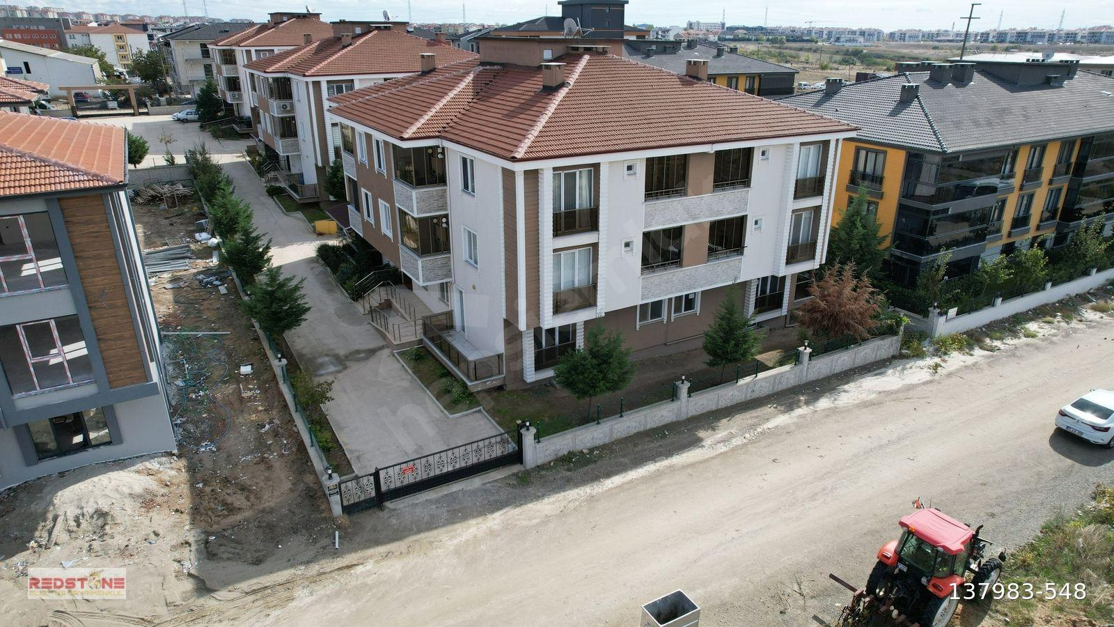 REDSTONE'DAN RUMELİDE SİTE İÇİ BALKONLU 80 M2 DAİRE
