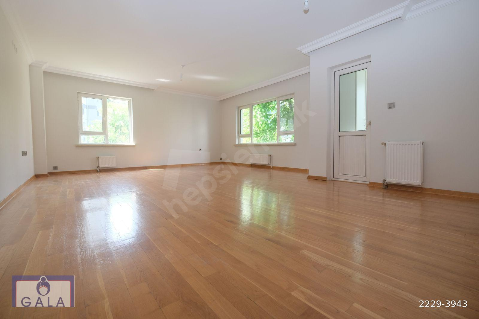 MERCAN SİTESİ'NDE GÜVENLİKLİ YAPILI SATILIK 4+1 DAİRE (BOŞ)