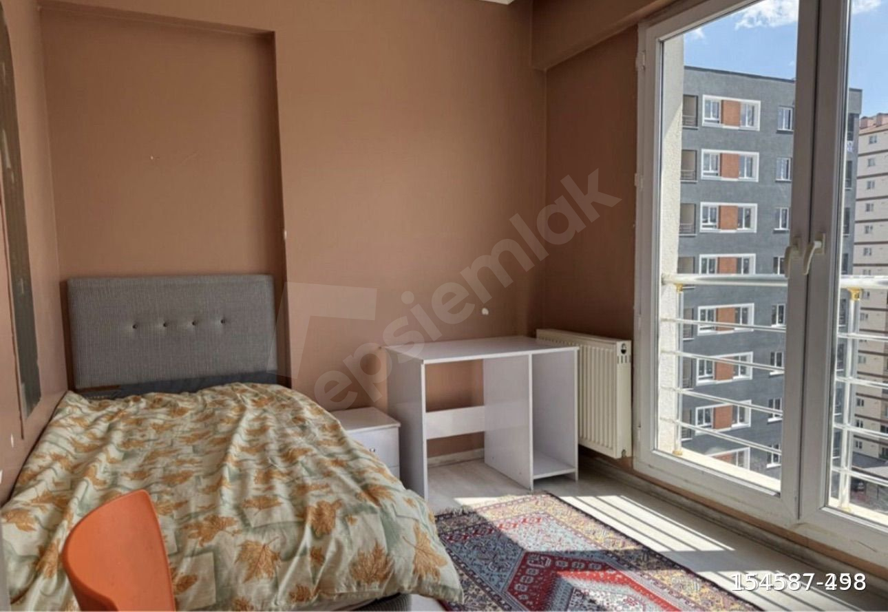 TALAS MEVLANA SAYER CADDESİ ÜZERİNDE KİRALIK 2,5+1 EŞYALI DAİRE