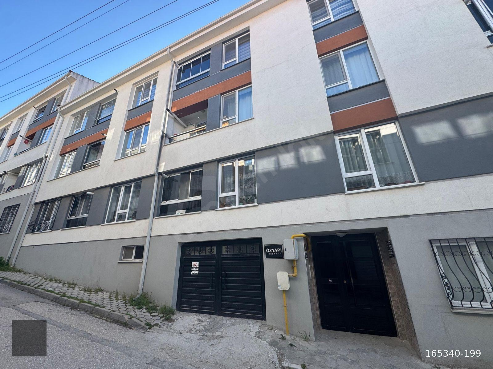 ŞİRİNTEPE'DE ARA KAT ASANSÖRLÜ,BAKIMLI 2+1
