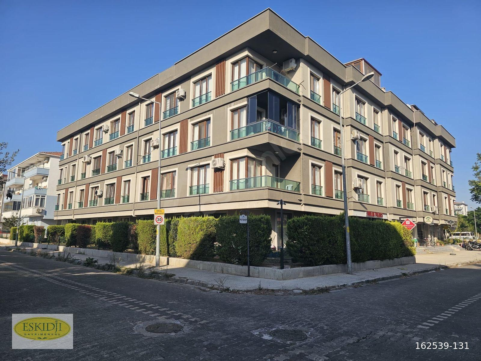 ÇANAKKALE BARBAROS MAHALLESİ ARAKAT 1+1 SATILIK DAİRE
